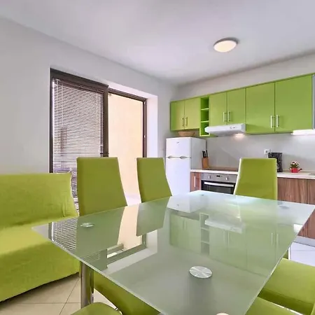 In Umag/istrien 12161 Apartment Umag